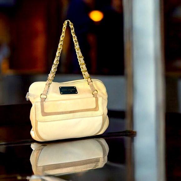 Marc Jacobs Handbags - Authentic VINTAGE Marc Jacob’s Vintage Purse